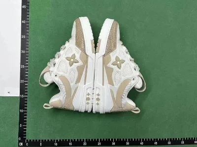 SU’s new Traine sneakers in the latest colorway, sporty style, ph1-cnf — Sneakers — photo 3