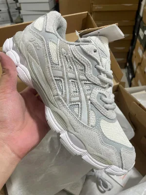 GX Batch NYC — Sneakers — photo 1