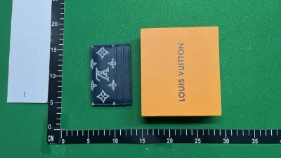 High-Quality Fashion Card Holder Wallet 01 — Accessories — photo 1